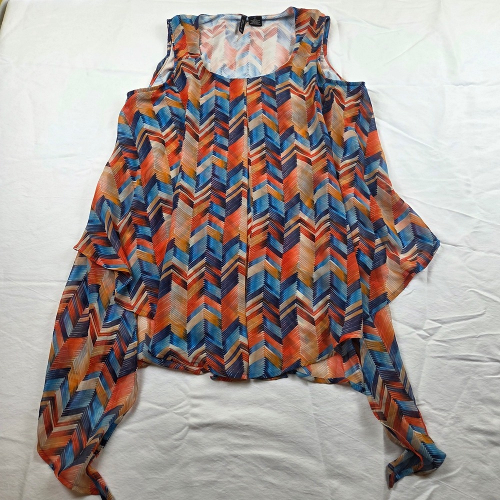 New Directions Woman 1X Sleeveless Top Multicolor Chevron Asymmetric Sharktooth